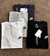 NIKE SHORT SLEEVE BRAND NEW