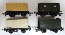 4 VINTAGE TRIANG BOX VAN 10T