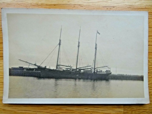 Old photograph sailing - old,
