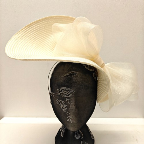 Ivory cream large straw - cream, bow
