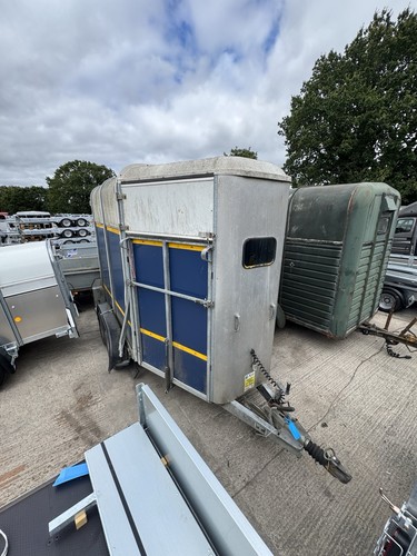 Ifor williams horse trailer - ifor,