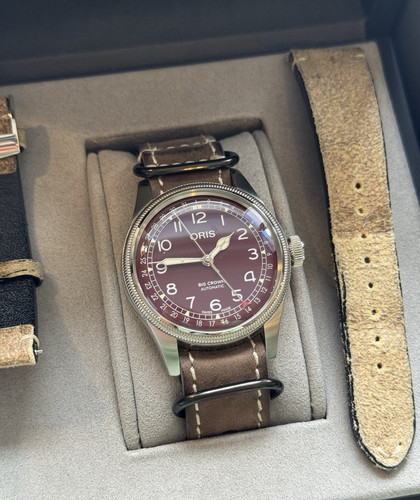 Oris big crown 40mm red - big,