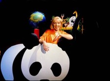 Dutch presenter gallyon van - dutch,