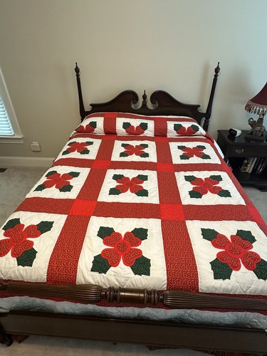 Amish rose quilt hand - rose,