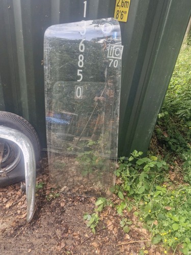Ds420 hearse windscreen - ds420,