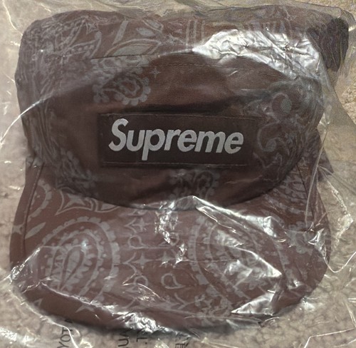 Nwt supreme reflective bandana - supreme,