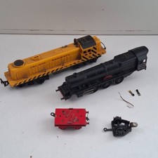 Triang / Hornby - 2 x Engines