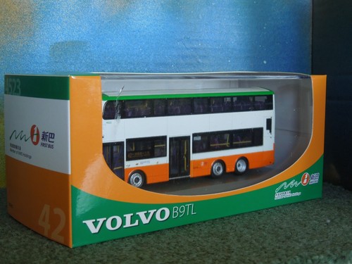Model new world first bus - model,