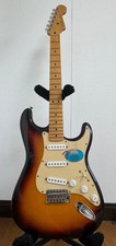 Fender Mexican Stratocaster Standard with 2 Sets of Strings and Vintage Feel