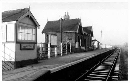 1959 attlebridge train station - train,