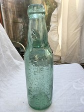 Narrow neck George Paul