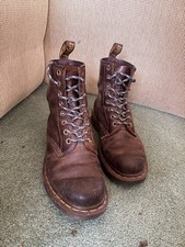 Dr. Martens 11822 Dark Brown