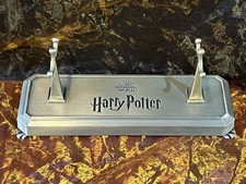 HARRY POTTER DOUBLE WAND STAND