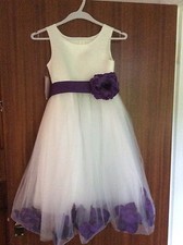 IVORY FLOWER GIRL DRESS WITH PURPLE SASH BOW & FLOWER DETAIL WITH PETALS  AGE 8