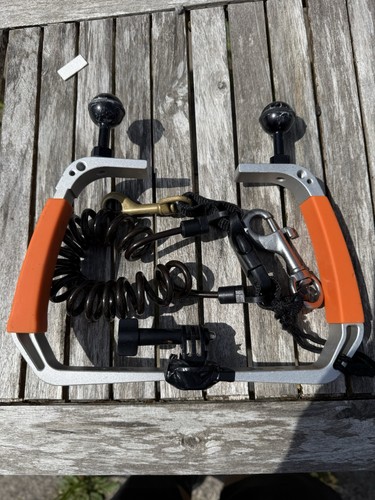 Camera diving rig with dual - diving,