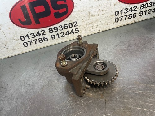 Auxiliary hydraulic pump - , drive