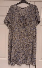 Ladies Matalan Floral Dress Size 20 Knee Length, New  Without Tags