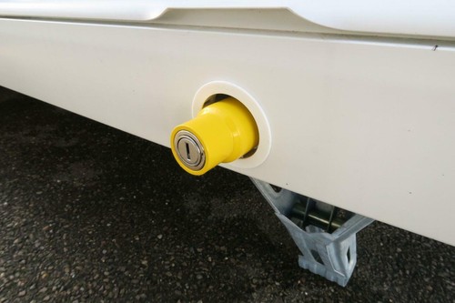 Milenco caravan corner steady - milenco,