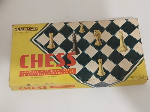 Vintage 1970 chess set by - chess,