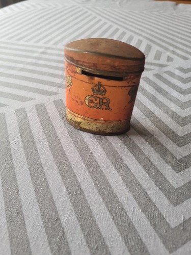 Oxo coronation souvenir tin - oxo,