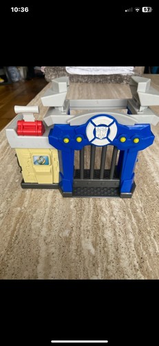 Playskool heroes transformers - playskool,