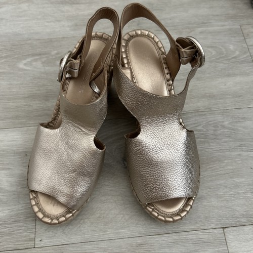 Marc fisher gold - leather, wedge