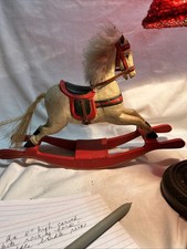 An 8“ High Carved White