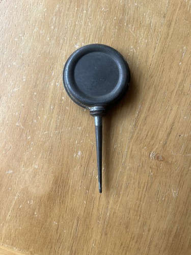 Antique banjo oil can - can, singer