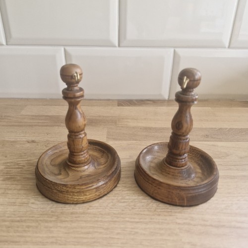 Pair wooden hanging - of,