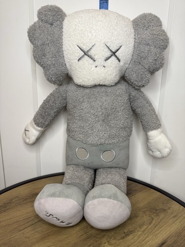 Kaws holiday hong kong - holiday,