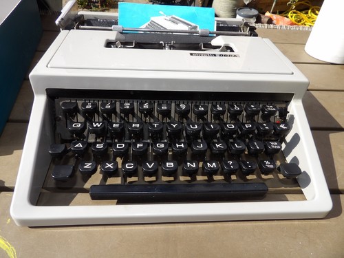Vintage retro olivetti - vintage,