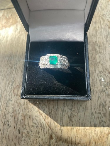 9ct gold emerald diamond - emerald,