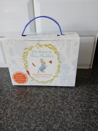 World peter rabbit story - world,