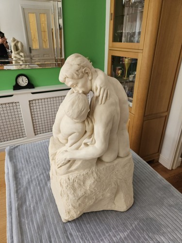 The kiss sculpture nude - "the,