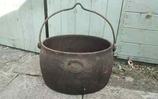 Antique Kenrick & sons West Bromwich large 6 gallon cast iron fire cooking pot