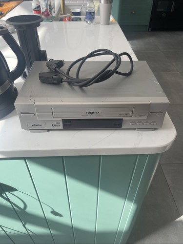 Toshiba 631uk vhs vcr - toshiba,