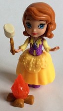SOFIA THE FIRST - BUTTERCUP TROOP ADVENTURE – PLAYSET/ CAKE TOPPERS