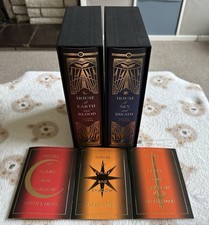 Fairyloot Sarah J Mass Crescent City Duo With Bonus Chapters 