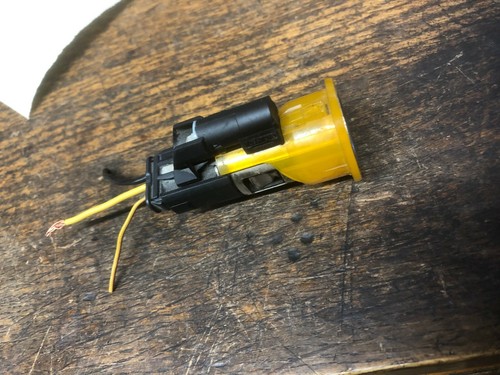 Cigarette lighter auxiliary