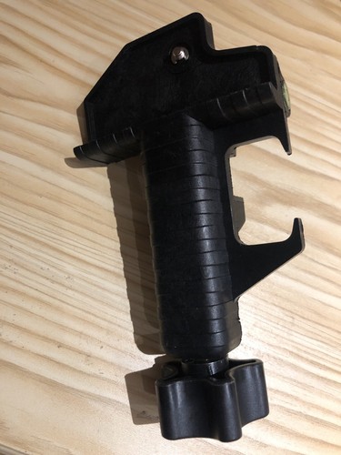 Bracket mounting clamp - clamp, for