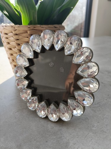 Small round rhinestone photo - small,