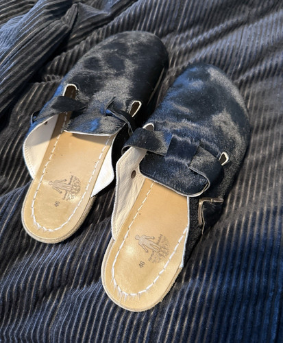 Black leather slide sandals - leather,