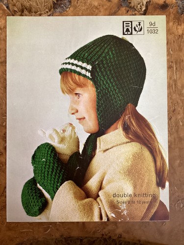 Girls knitting patterns hat - girls, dk
