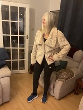 Short Jacket Cream Fur Coat Size L.  WALLIS  MAKER VERY COZY