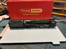 Hornby R552 Oliver Cromwell