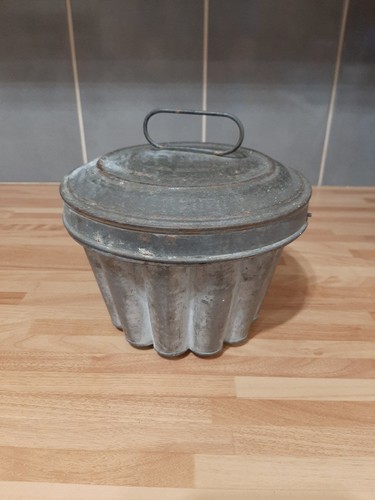 Antique metal tin - metal, jello