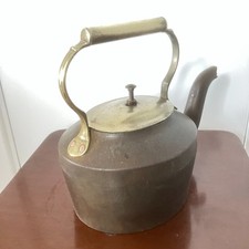 J&J Siddons No2  Antique cast iron kettle with brass handle and lid
