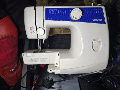 Brother sewing machine - js-23, +