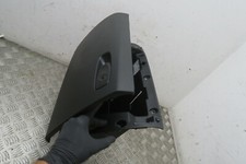 2018 VOLVO V40 5DRS GLOVE BOX COMPARTMENT 31393634 REF5033