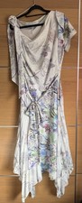 Kevan Jon Size 6 Uk 16 18
